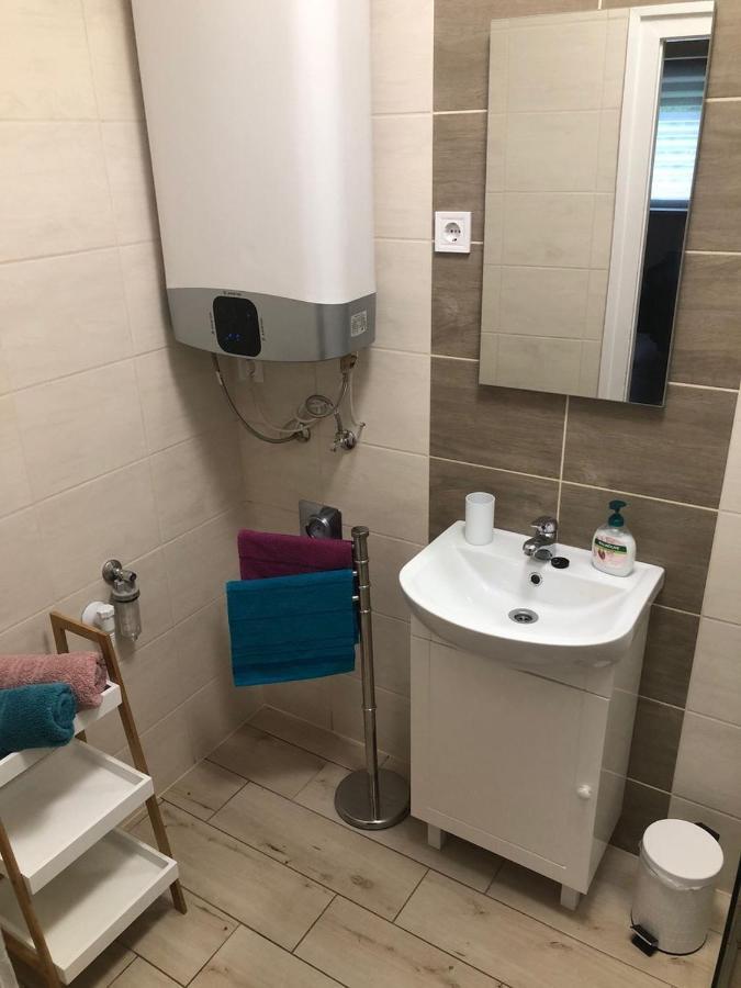 Kelemen Apartman Nagykanizsa Exterior foto